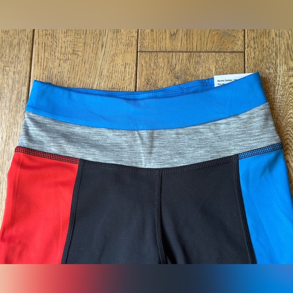 NEW Nike One Women’s Tight Fit Mid Rise 7/8 Length Colorblock Leggings size XS - Picture 5 of 10